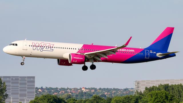HA-LVE:Airbus A321:Wizz Air